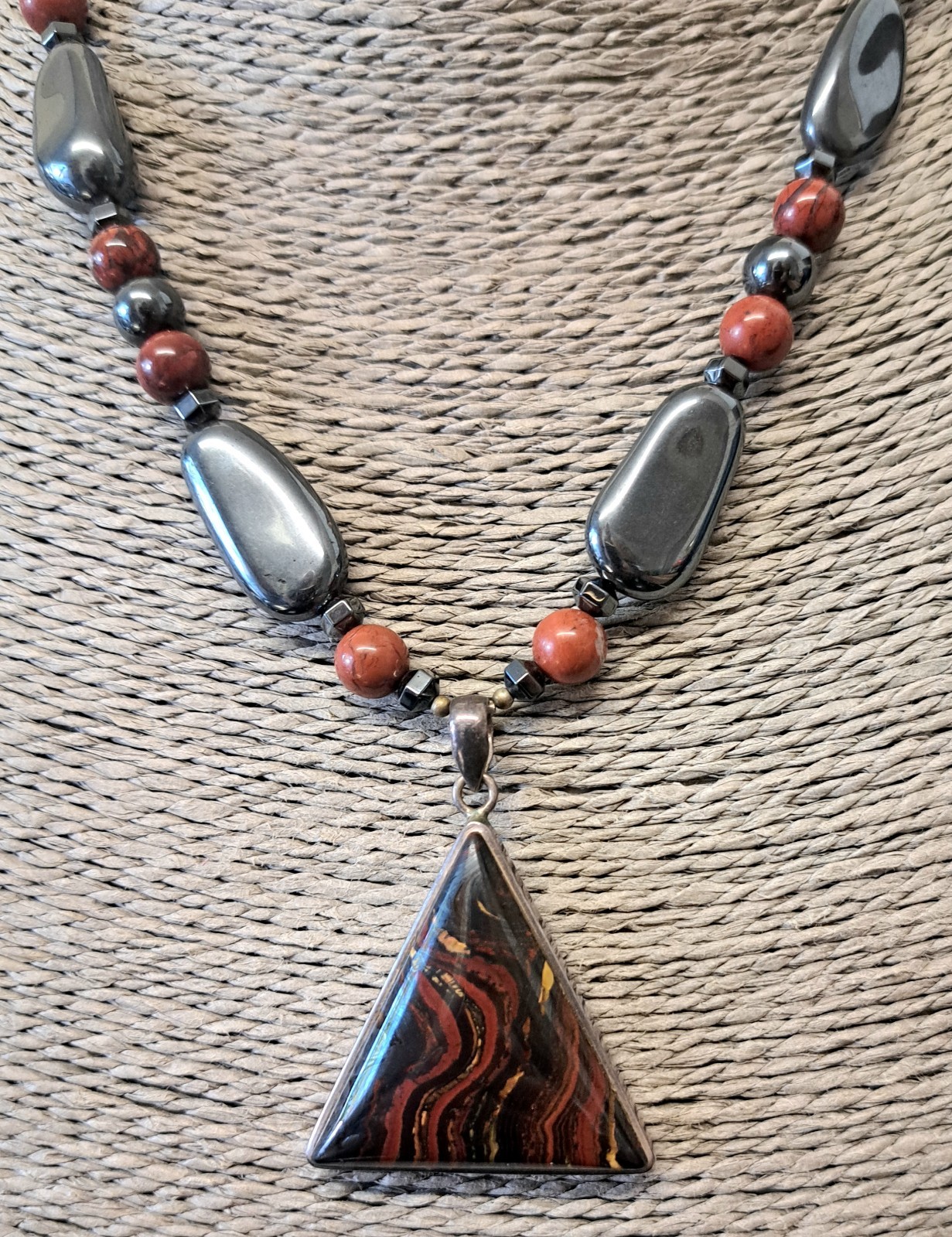 Vintage Necklace Sterling Silver 925 Hematite/Tiger Iron/47cm long 4cm pendant