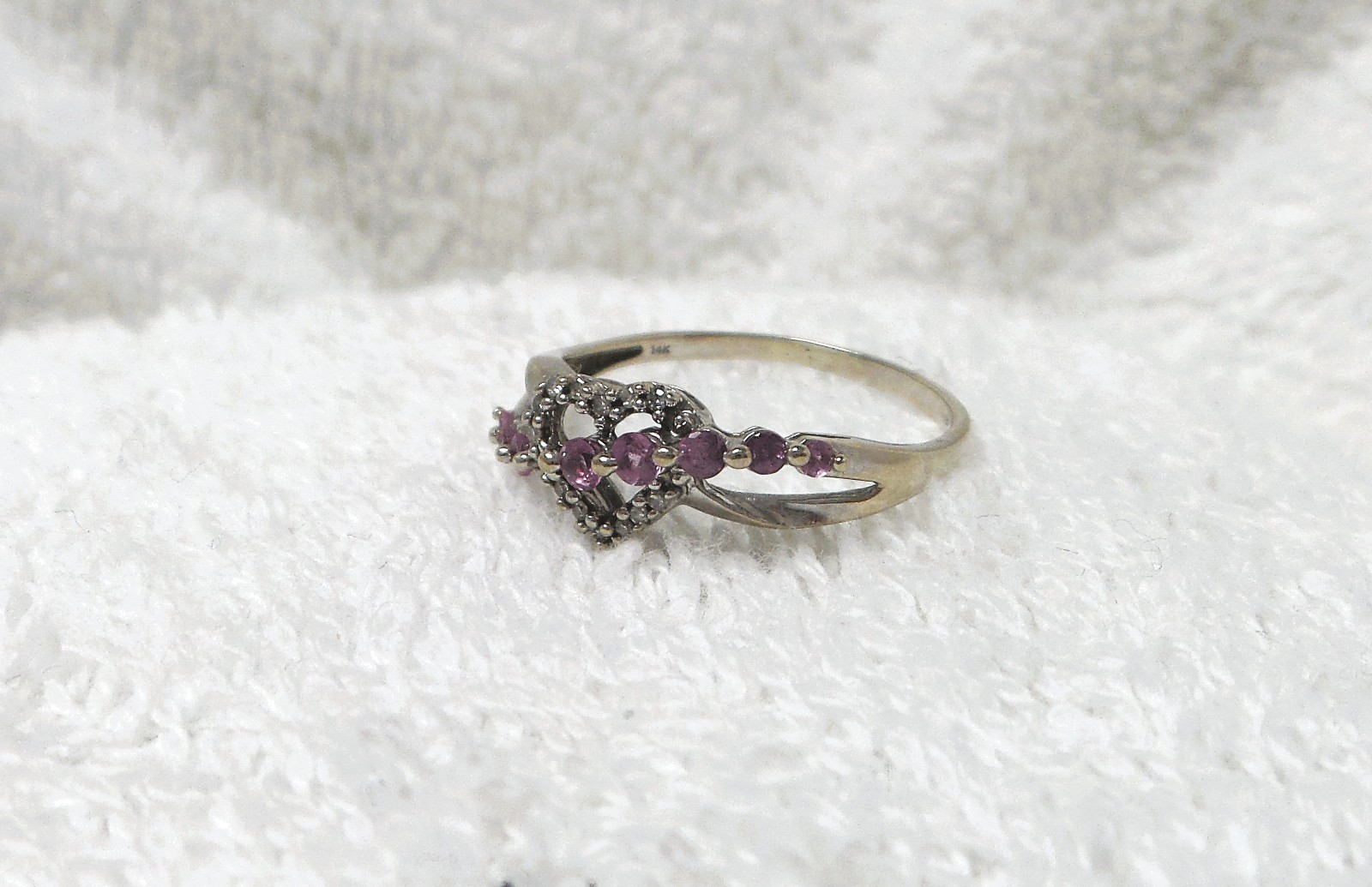 Ladies 14K White Gold Pink Gemstone and Heart Diamond Ring