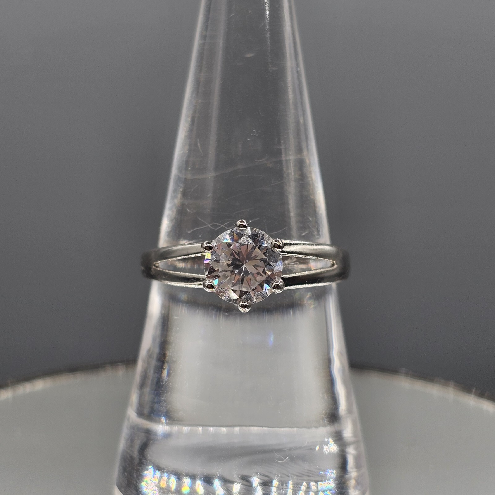 Crystal Engagement Ring Sz 8 Silver Tone Band Split Shank Round Solitaire