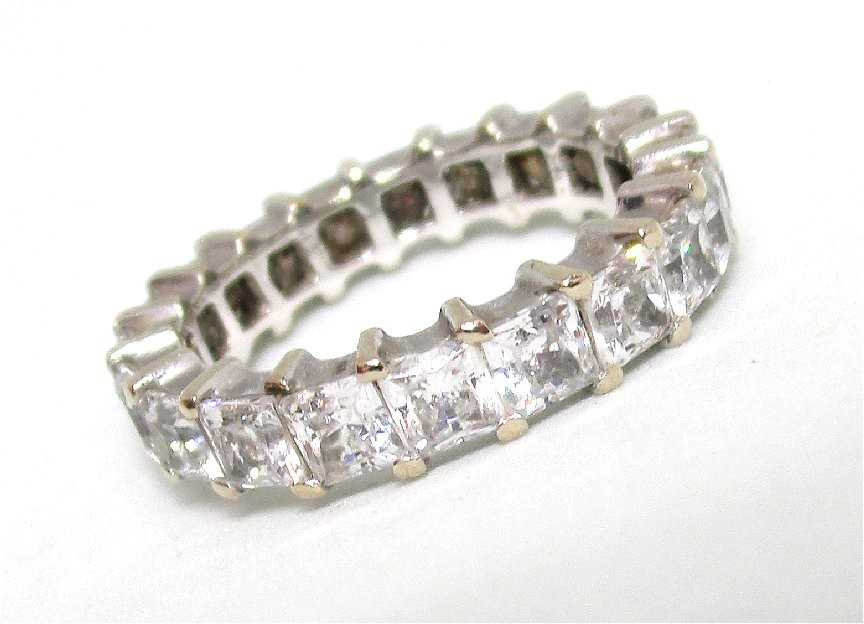 14K White Gold and CZ Eternity Band / Ring 5.6 grams size 8