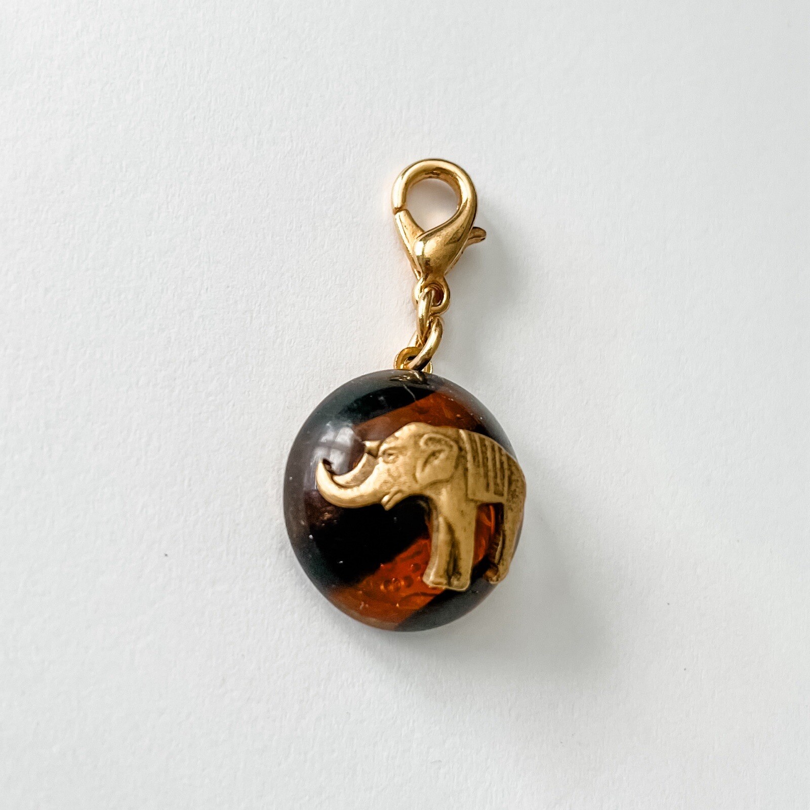 JOHN WIND MAXIMAL ART Gold And Tortoise Elephant Cabochon Charm Vintage