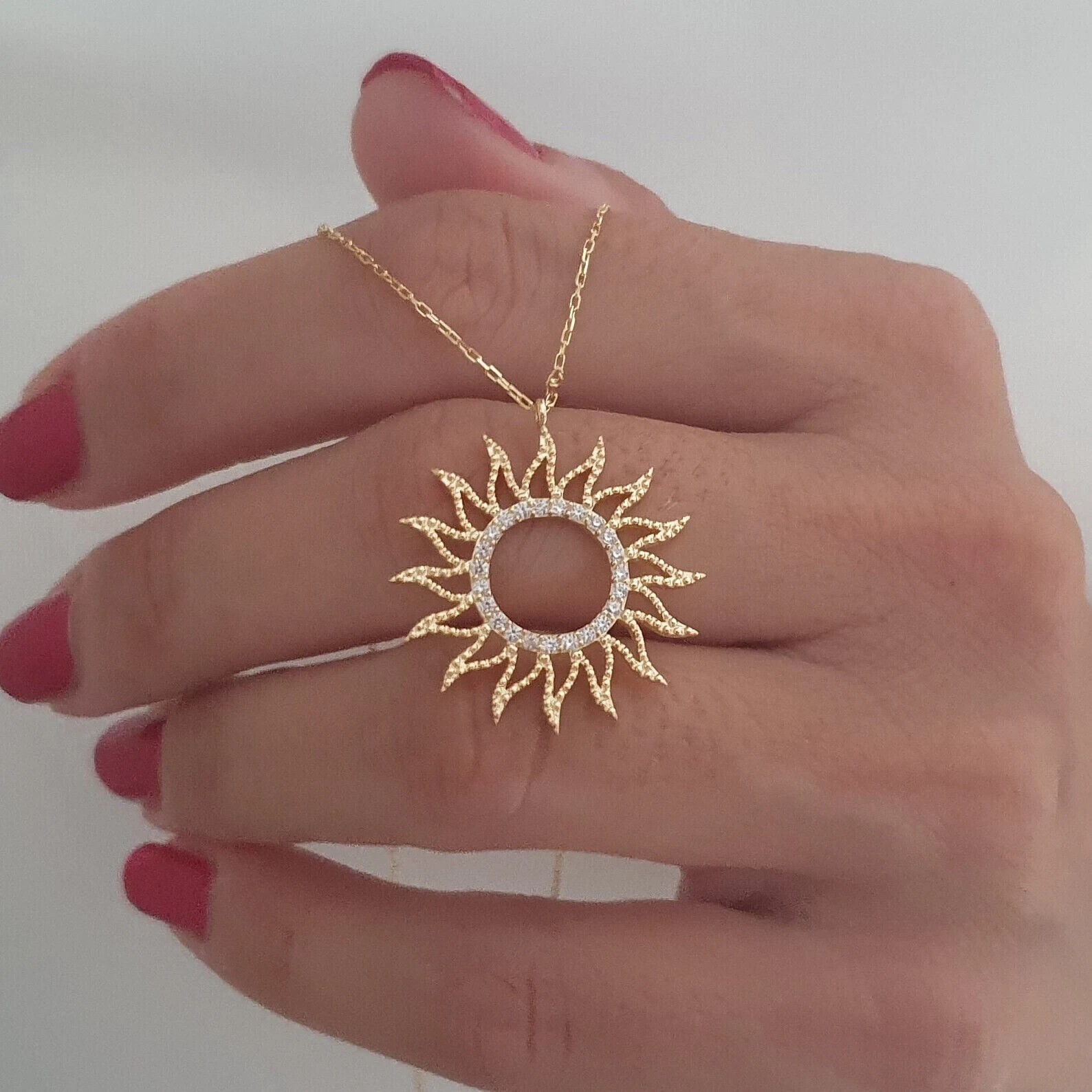 Round Cut Simulated Diamond Women’s Stunning Sun Pendant 14k Yellow Gold Plated