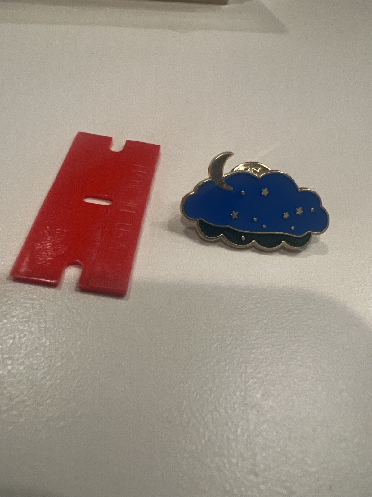 Blue Cloud Stars And Moon Brooch Lapel Pin Enamel Badge Broche Backpack Jewelry