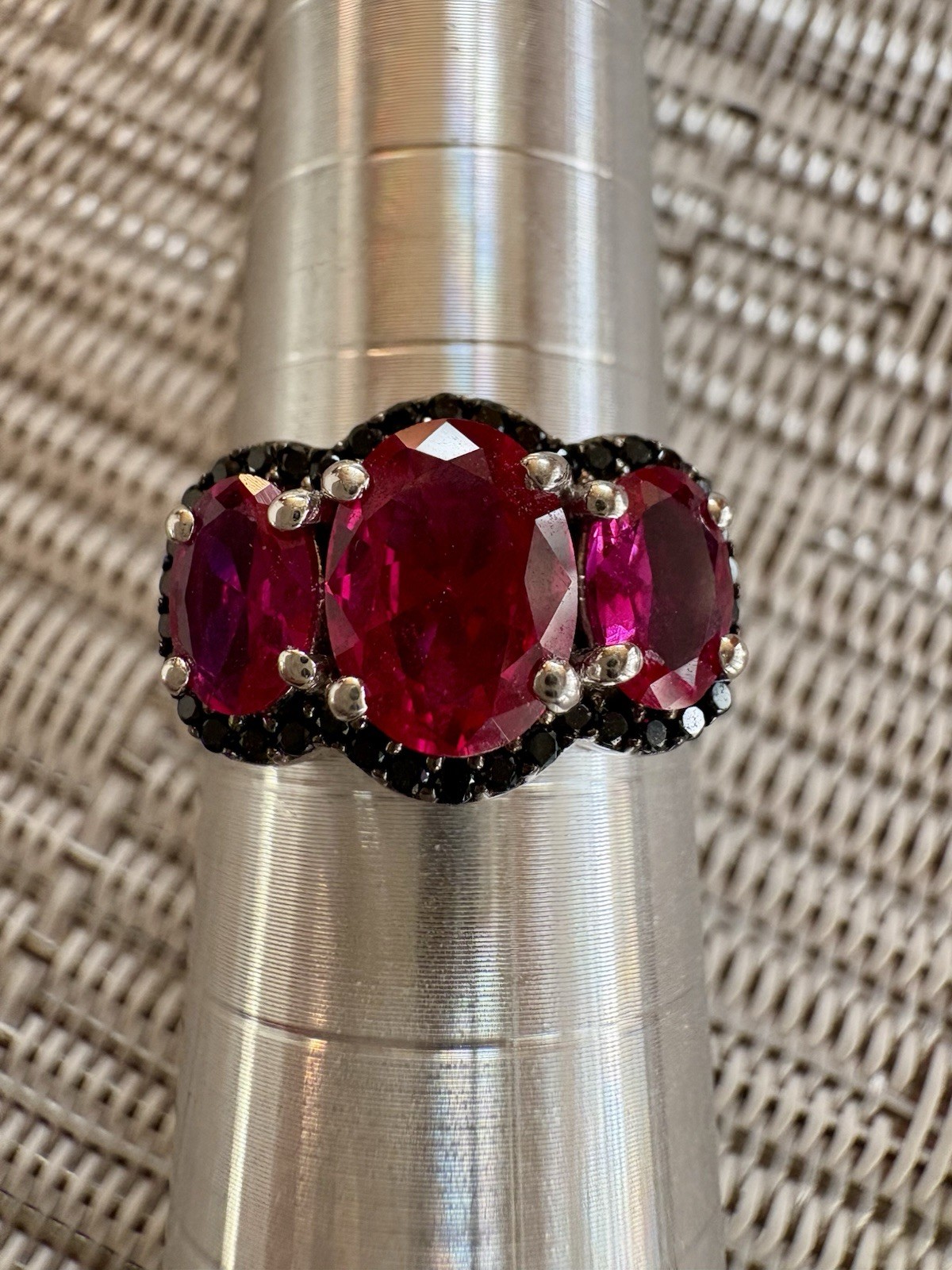 Mahaleo Ruby & Black Spinel Rhodium Plated 925 Ring Enhanced (simulated) Size 6
