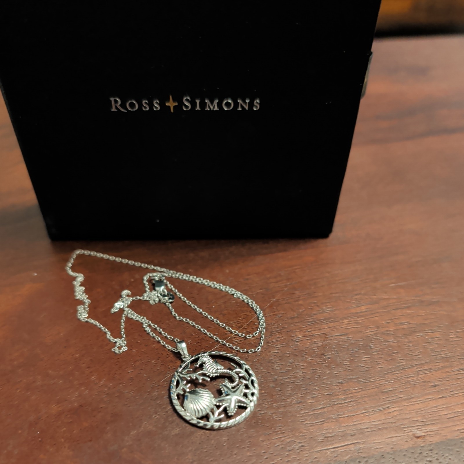 Sealife Open Circle Pendent Necklace Steeline Silver
