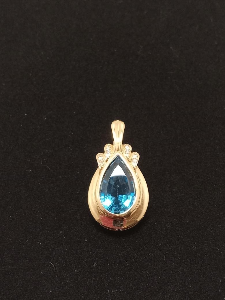 Synthetic Aquamarine 8 Diamonds .08 Carat T.W. 14K Yellow Gold 4.7g (G69008353)