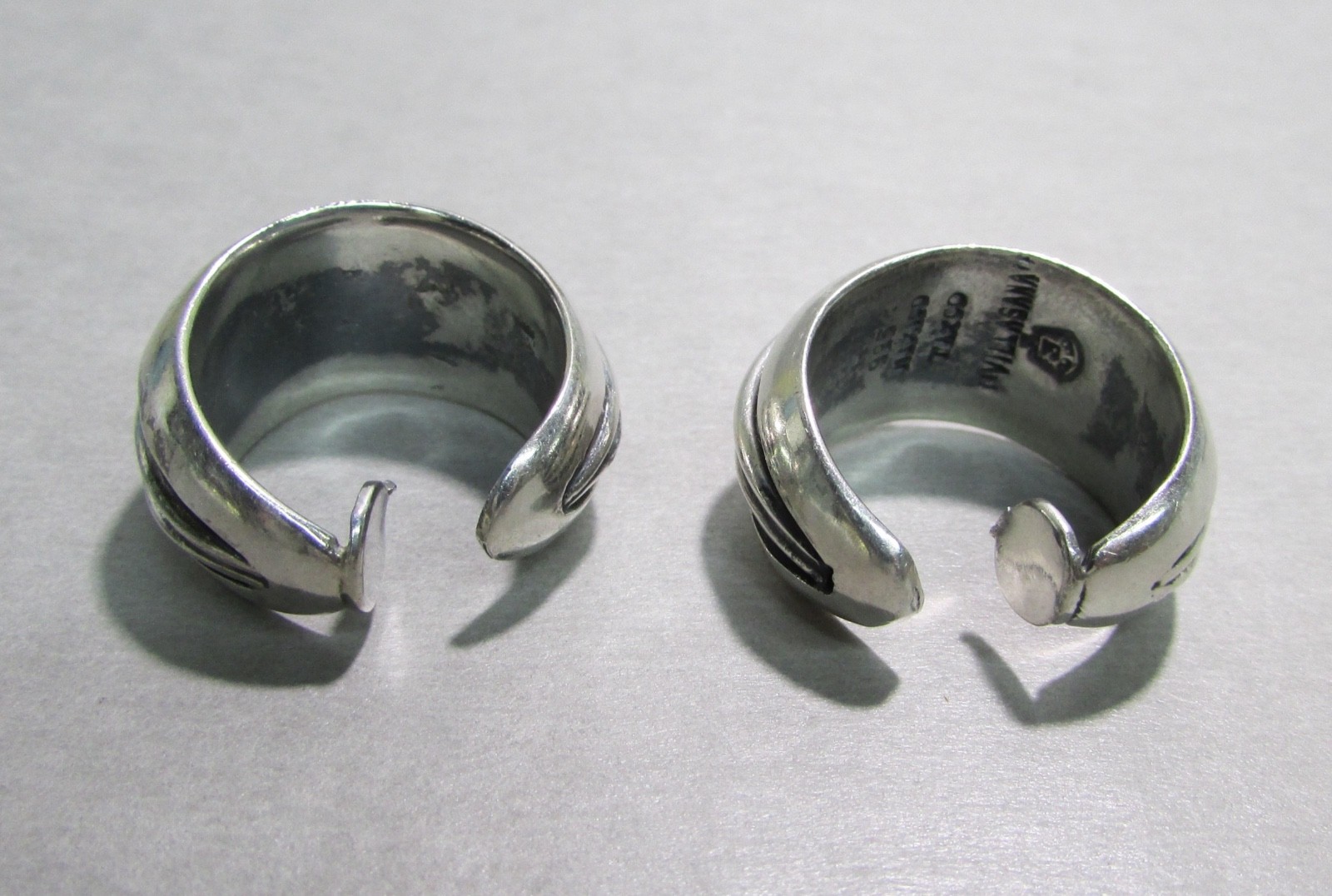 Earrings, Sterling cuffs, incised, Alfredo Villasana, 1.0” dia, 16.6 g, Taxco