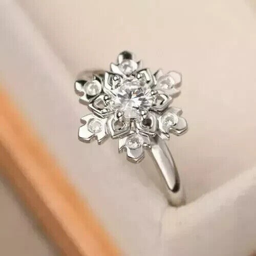 Round Simulated Diamond Women’s Gorgeous Snowflake Ring In 14k White Gold Plated