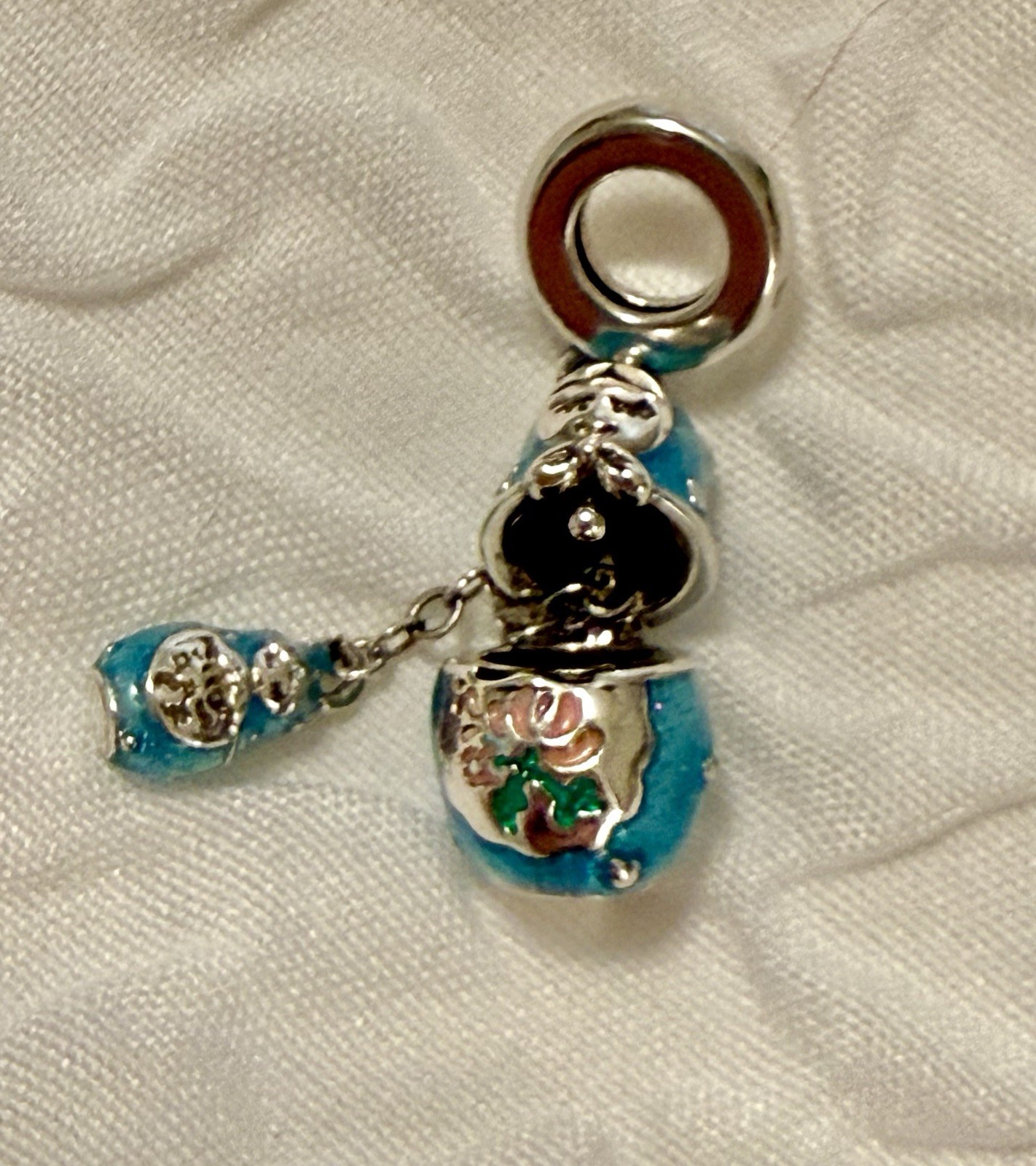 Charm / pendant – 1″h russian nesting doll charm – blue silver.New! No flaws