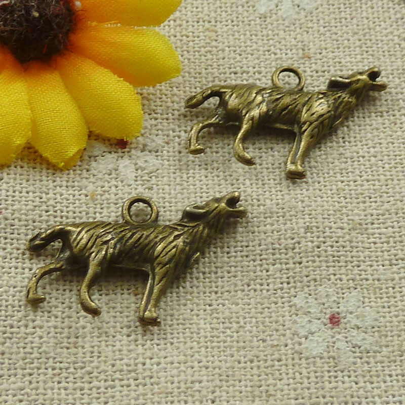 Free Ship 84 pcs Antique bronze wolf charms 27X16mm L-4637