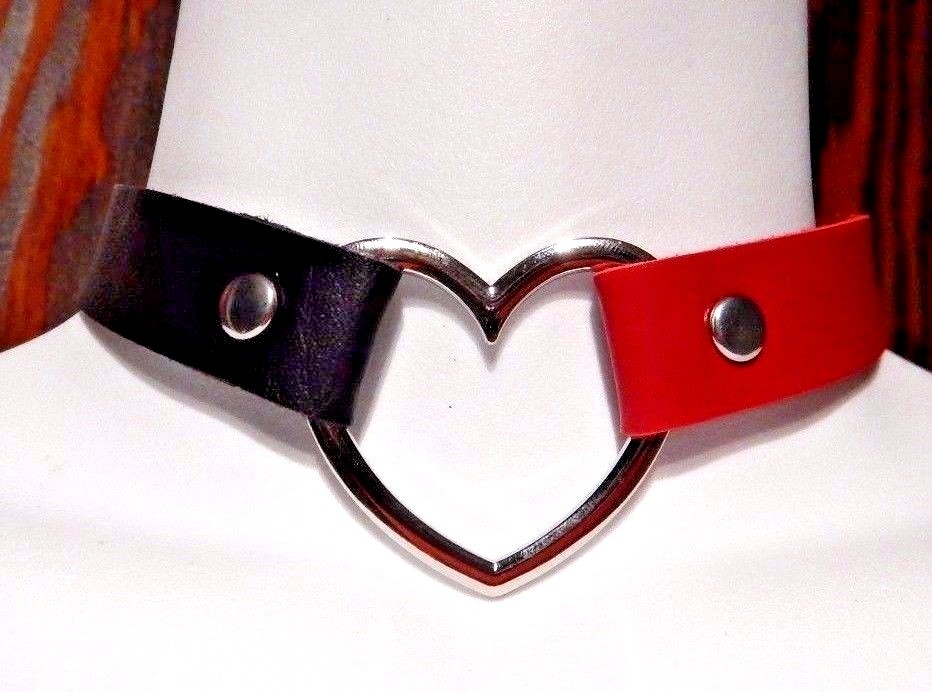 RED & BLACK HEART RING COLLAR Harley Quinn choker punk necklace vinyl veggie L4