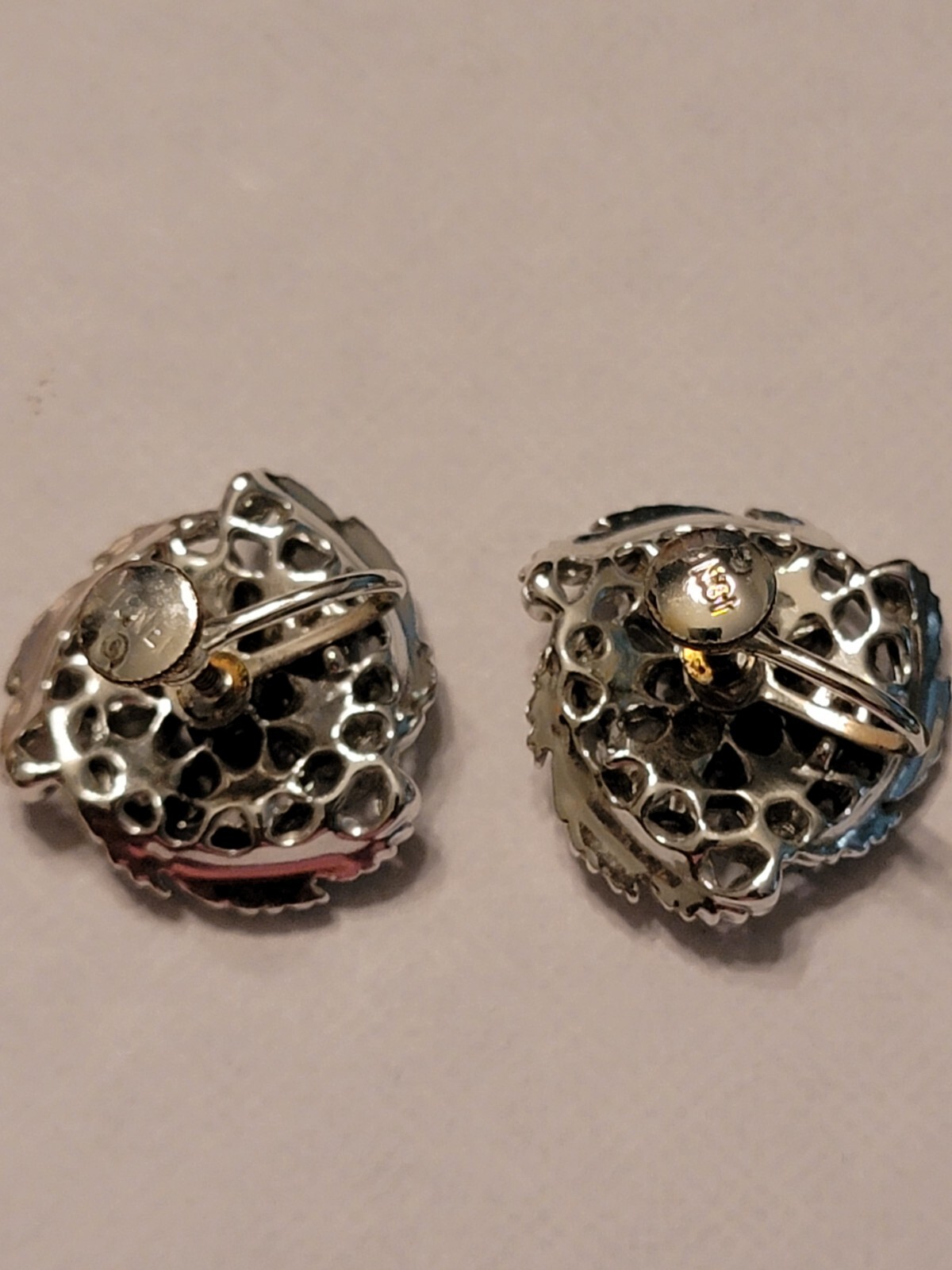 Earrings Vintage LISNER Signed Screw Backs. Rhinestone AB Silver Toned