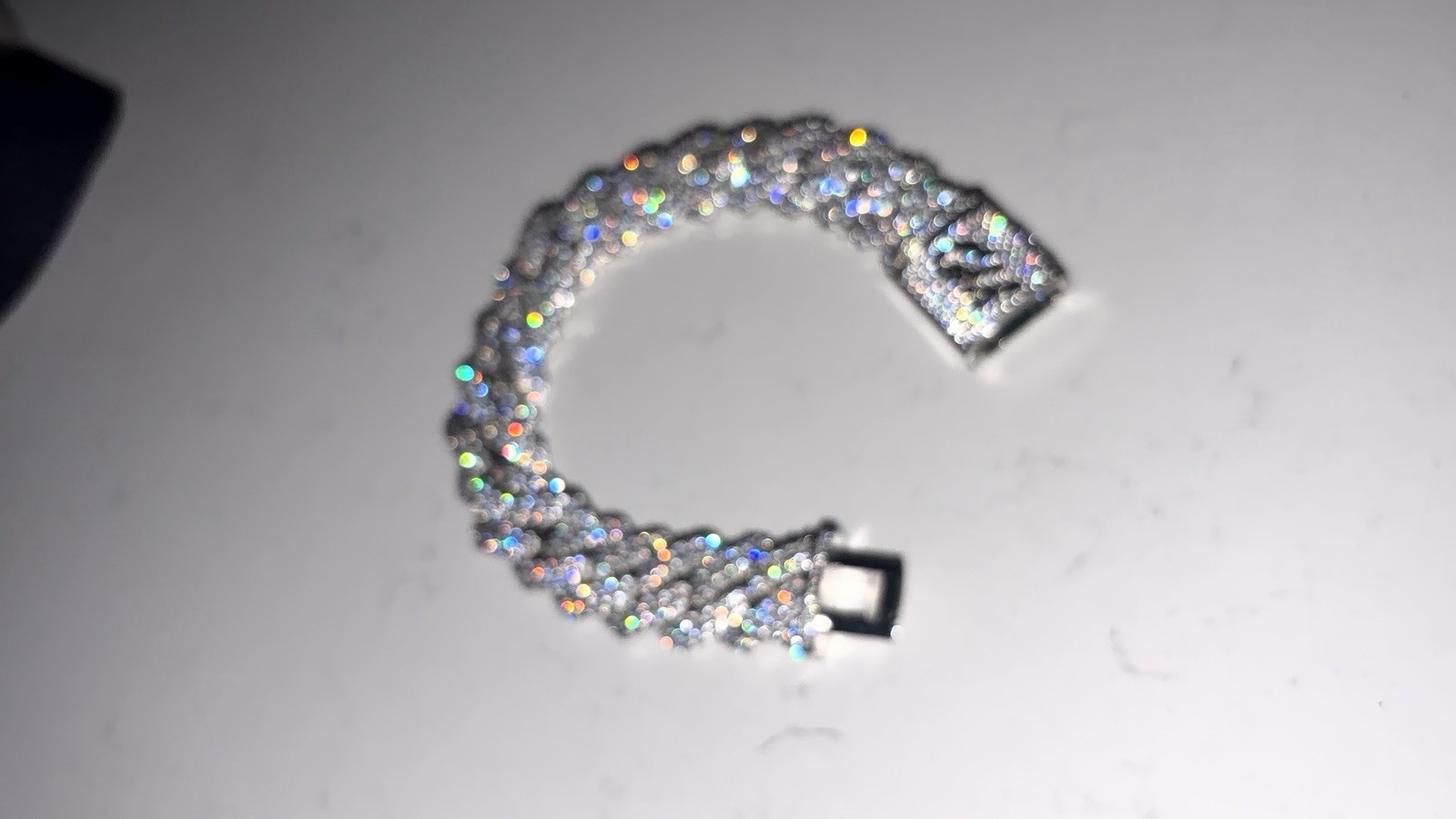 GLD Diamond Prong Link Bracelet in White Gold – 19mm 9”
