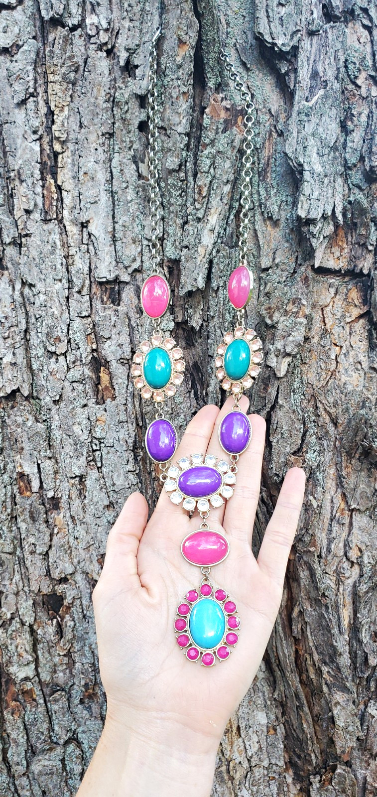 Multicolor Oval Statement Pendant Necklace, Metal Bezel Setting, 11 Stones