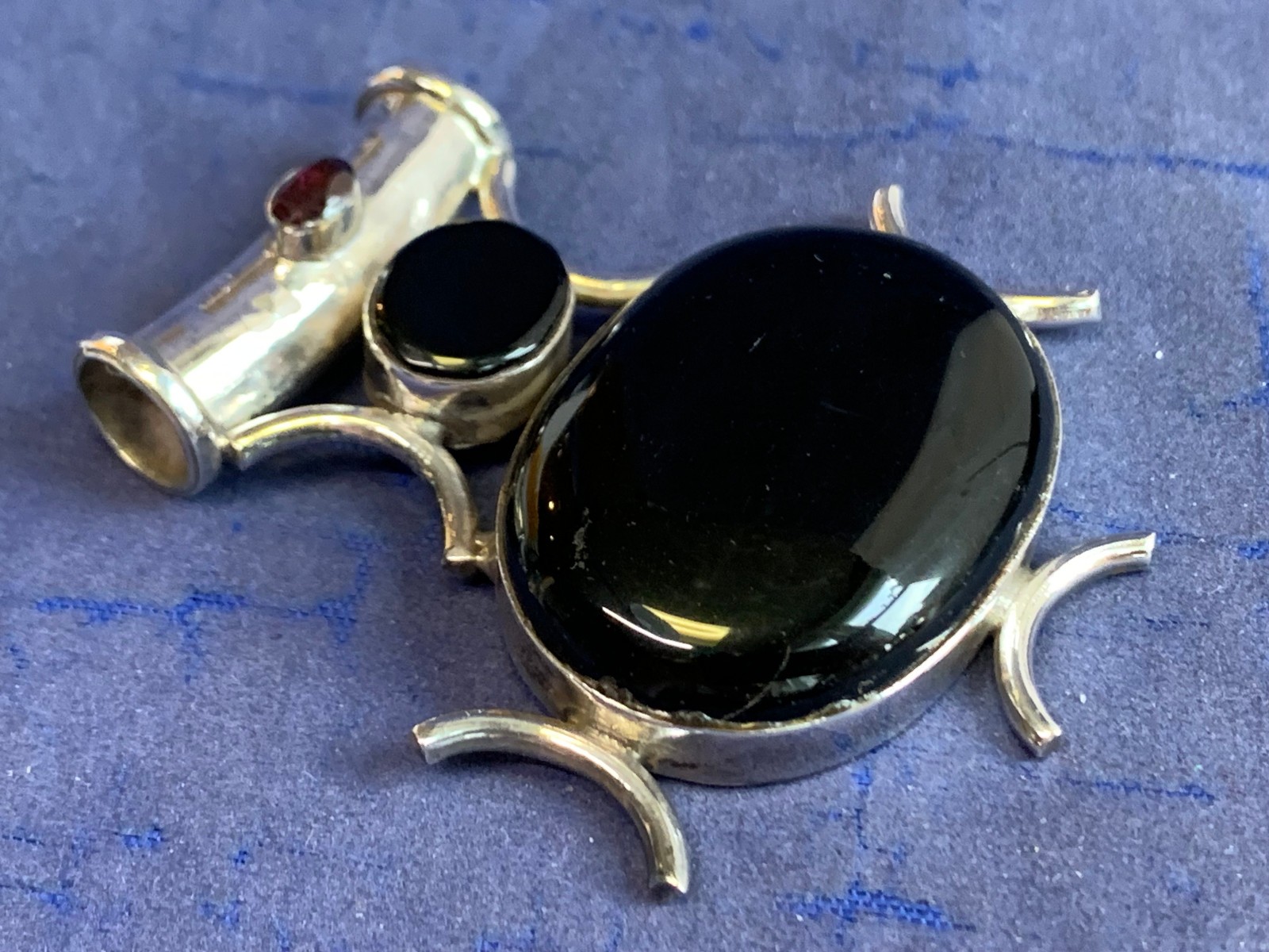 Sterling Silver Pendant 30g Fine Jewelry Black Onyx & Cranberry Color *READ*