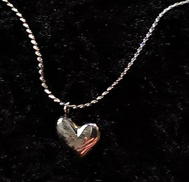 Heart-shaped Classic Plain Pendant Necklace Can Be Worn In Daily Life