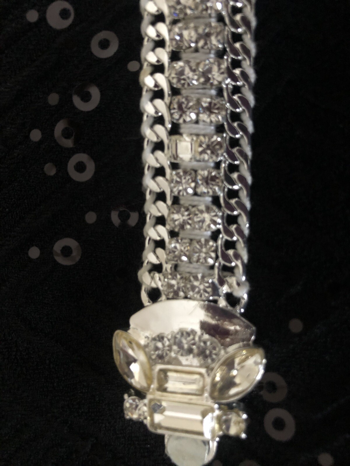 WHBM THREAD DECO MAGNETIC BRACELET