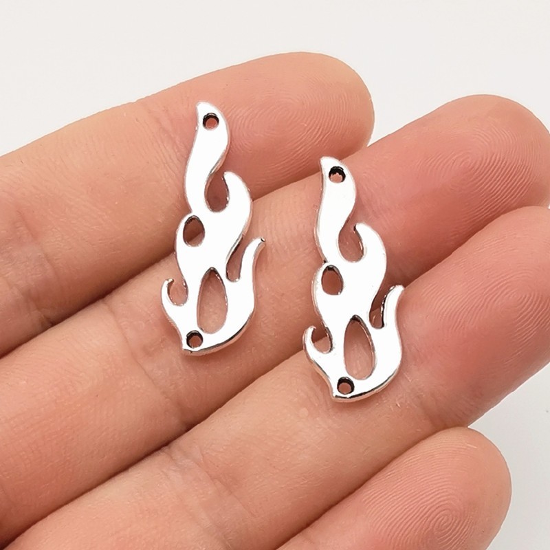 30PCS Antique Silver Tone Small Fire Connector Gothic Charm Pendant LCRS41