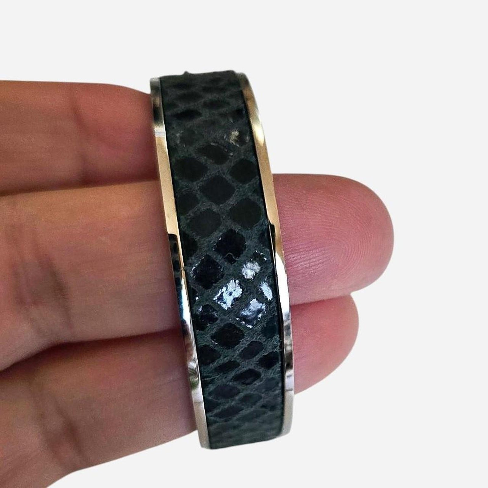 Fossil Iconic Metal Stainless Steel Snakeskin Inlay Bangle Bracelet NWT