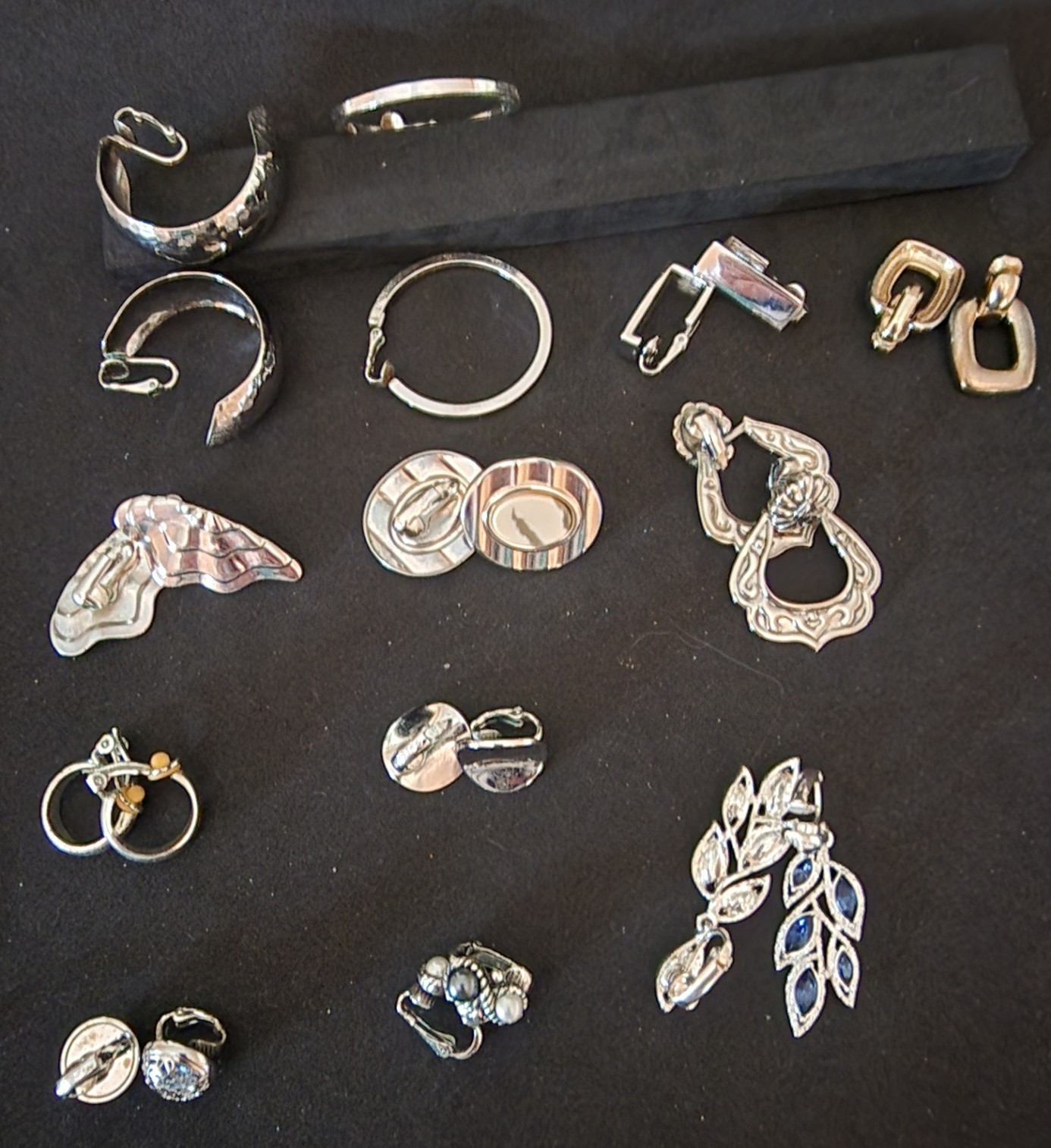 Avon Mixed Lot Silver Tone Metal Earrings Assorted Hoop & Studs Styles 12 Pairs