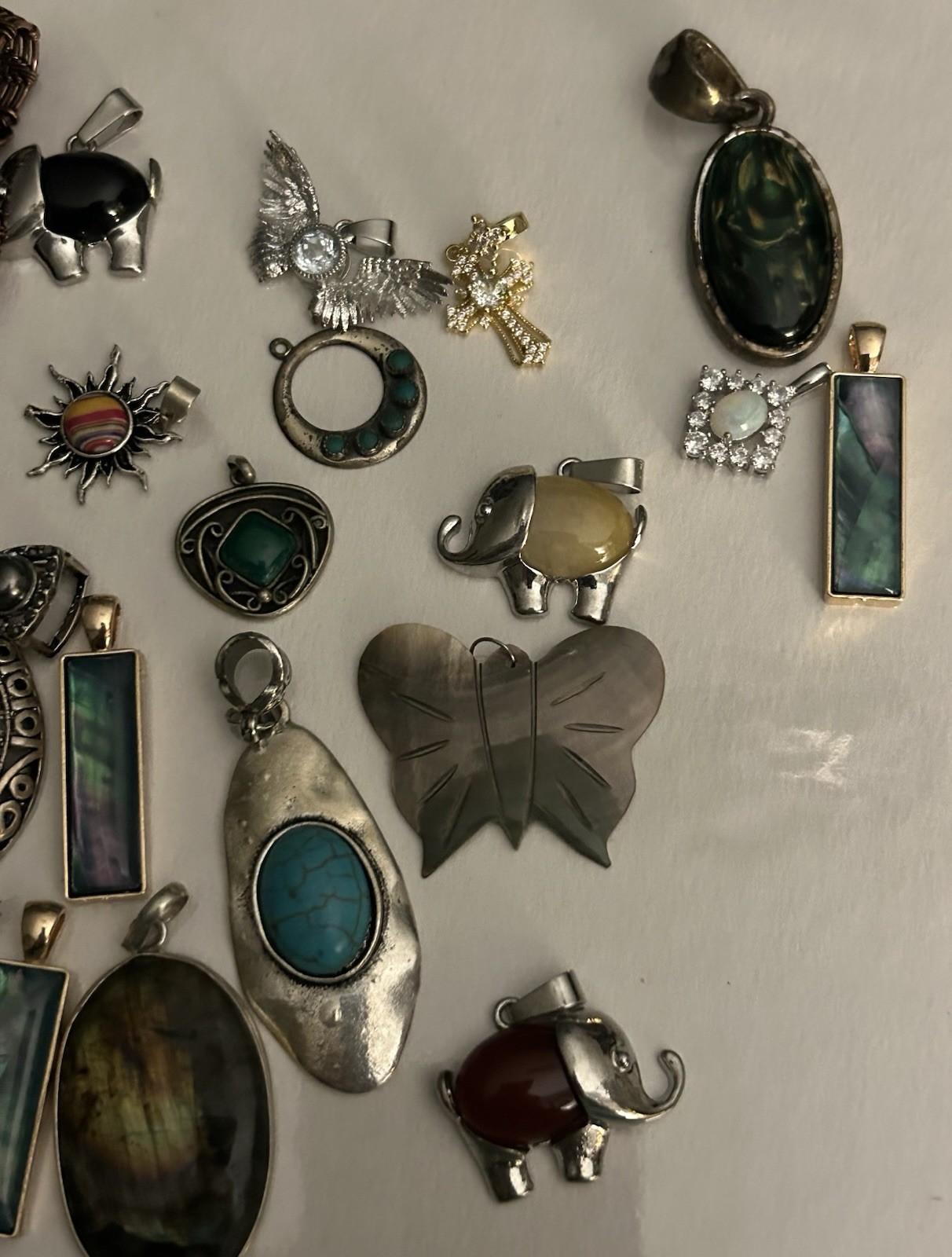 Pendants 20 PCs, Laborite, Shell, Carnelian, Malachite, Lapis, Opal, Silver Tone
