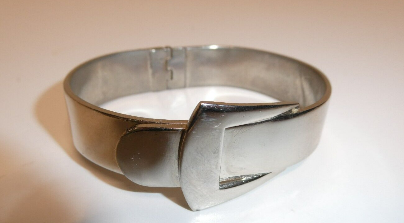 VTG Belt Buckle Smaller Size Bracelet Silver Chrome Tone 2 3/8″ x 1 3/4″ Wrist
