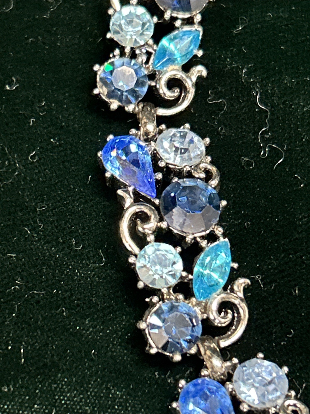 Signed LISNER Blue Rhinestone Bracelet Silver Tone Scroll Cluster Link