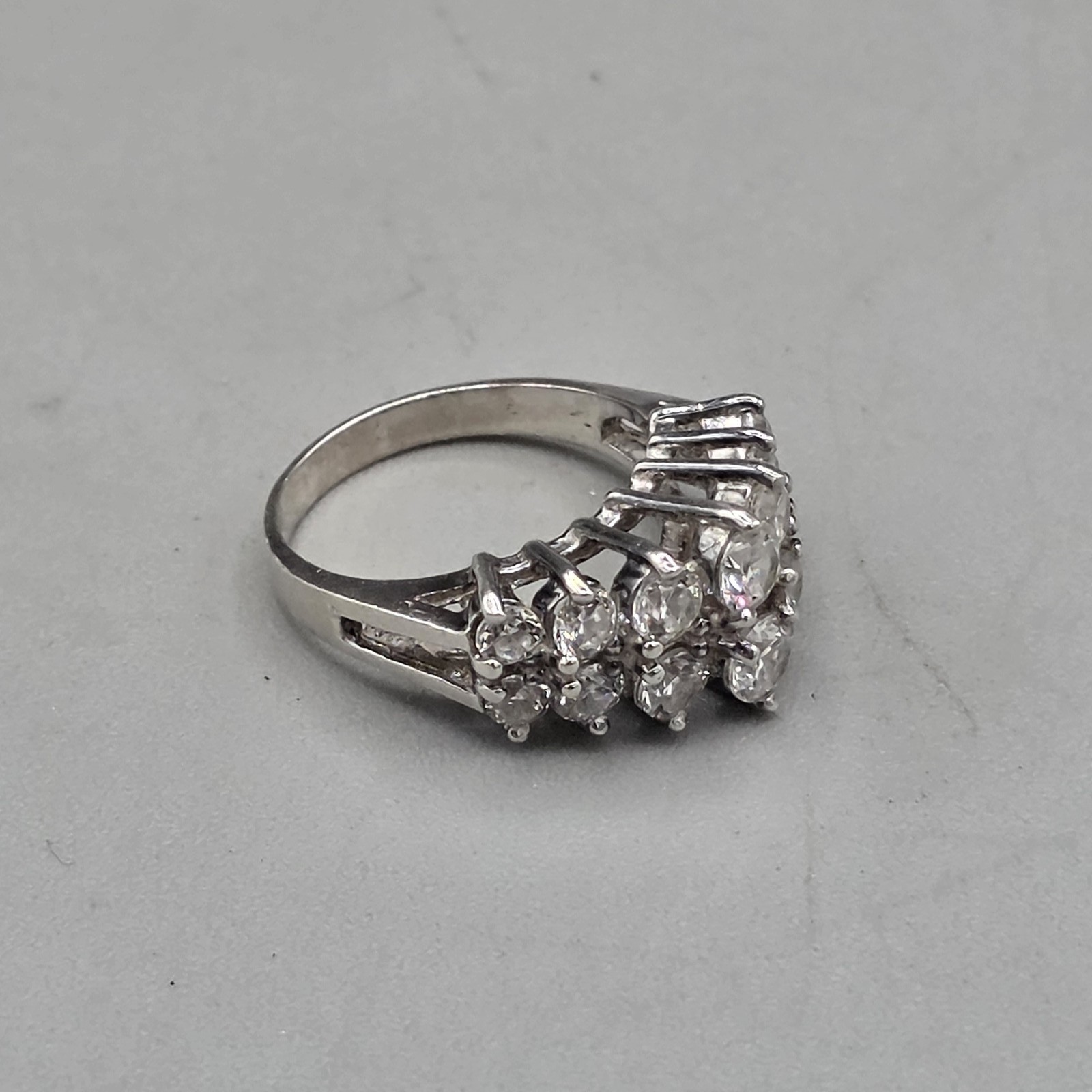 Sterling Silver 925 CZ Cluster Cocktail Ring Statement Fashion Jewelry Size 6