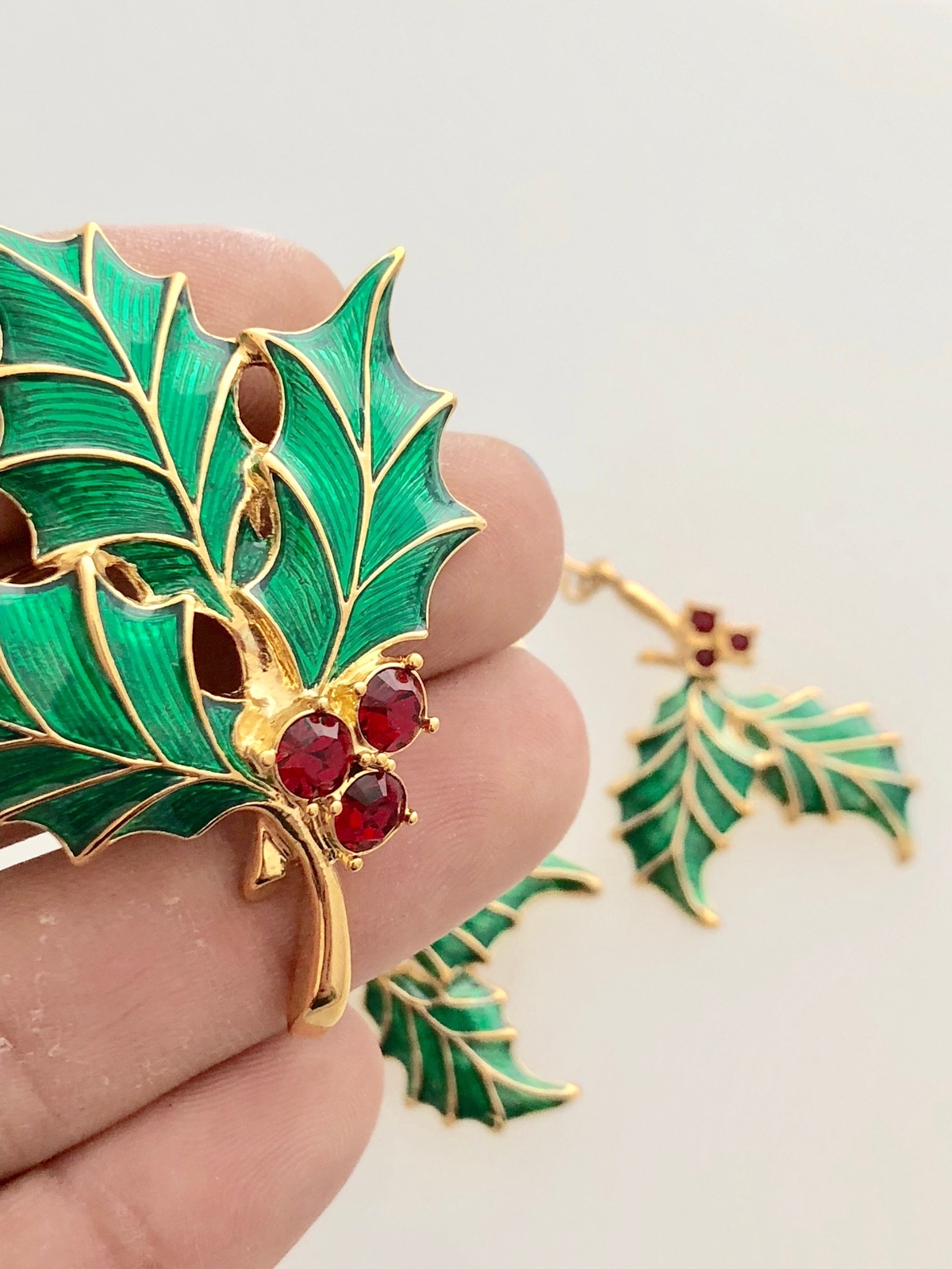 Holly Pin Brooch Gold Plated Metal Alloy Set With Enamel And Sparkling Crystals