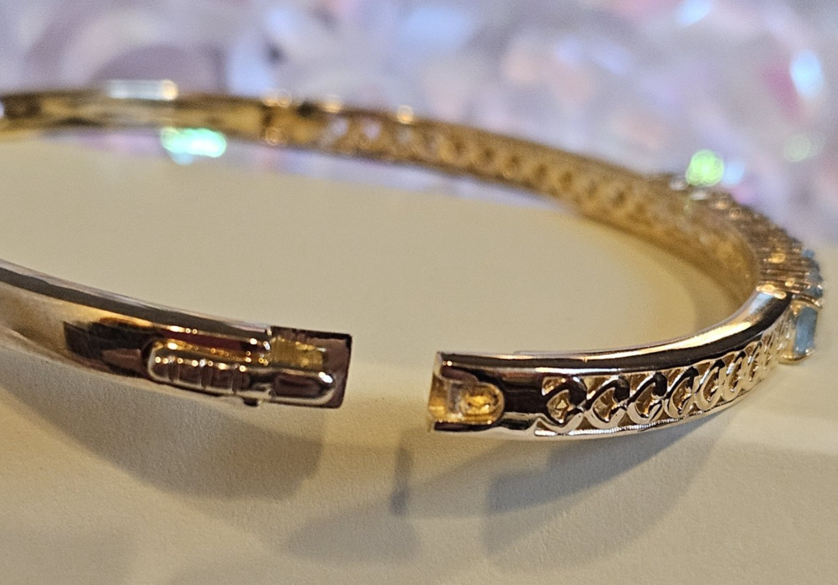 Paraiba Apatite Bangle Bracelet in 18K YG Plated (7.25 In)