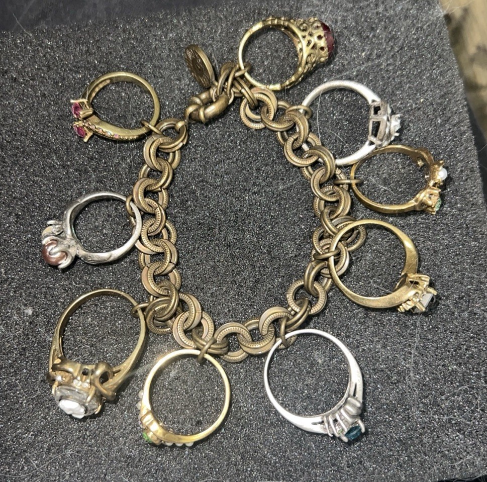 Vitg Bracelet By Sweet Romance With 9 Rings Beautiful Fashion Jewelry 8″