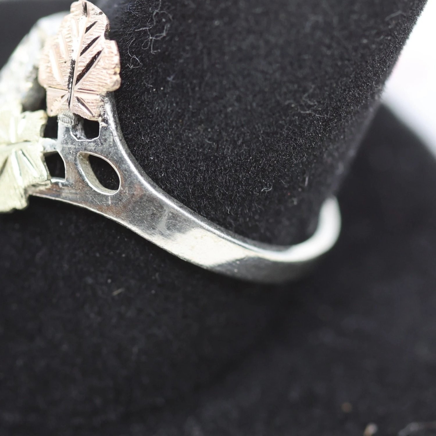 Black Hills Gold Grape and Leaf Motif Ring Size 7.5 Tri-Color Sterling Silver