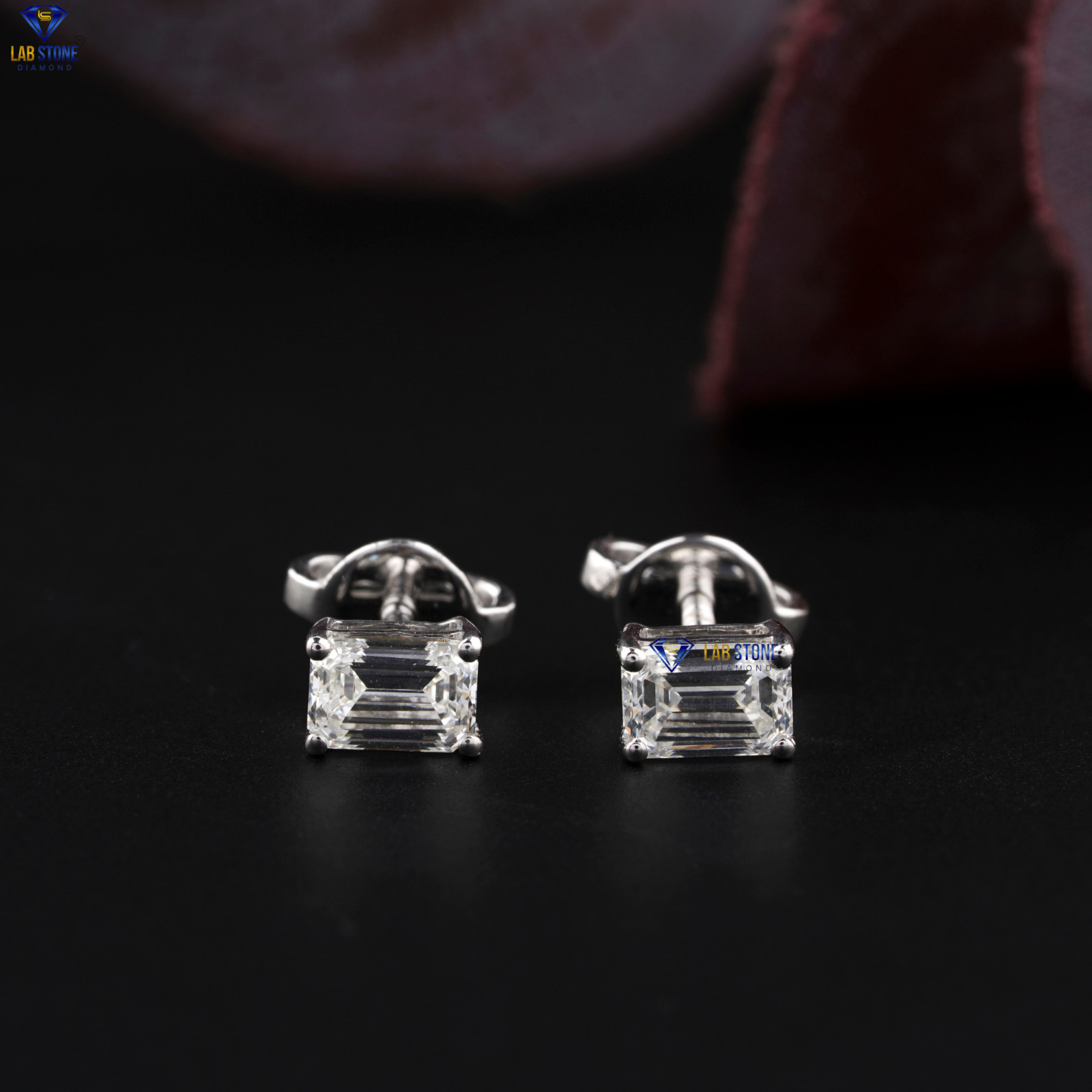 0.93 TDW Emerald Cut Beautifu Earring Moissanite Diamond White Gold 10k Labstone