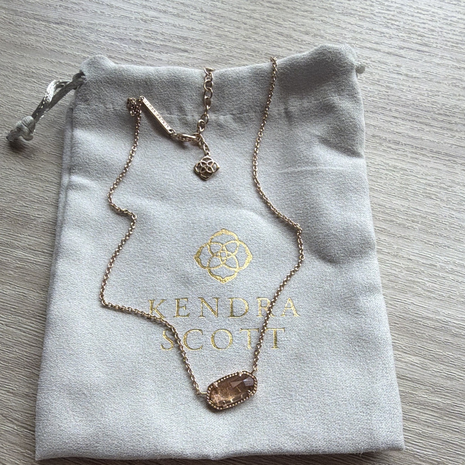 Kendra Scott Elisa necklace Rose Gold, glitter stone. Barely worn.