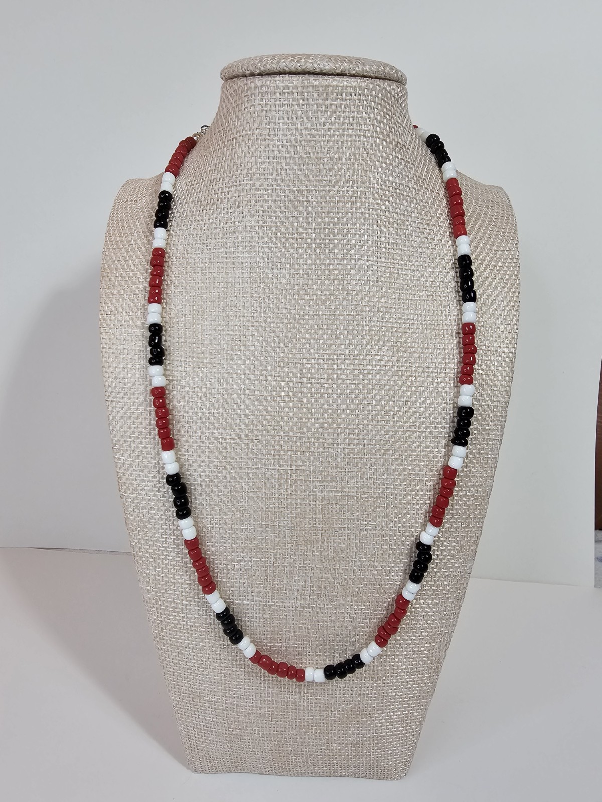 Red White Black Beaded Necklace Bead Chain Silver Plated Lobster Clasp Trinidad