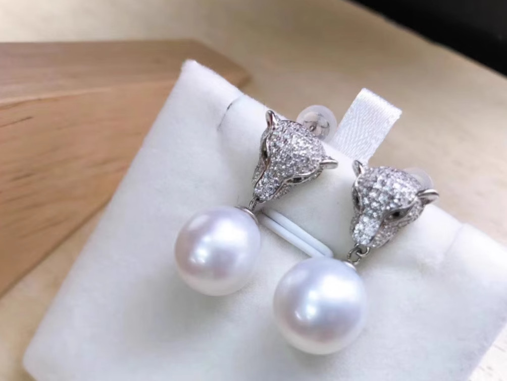 Gorgeous Huge AAA 10-11mm South Sea White Round Pearl Earring 925s