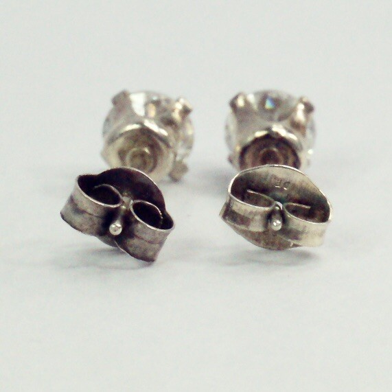 Sterling silver clear white/colorless 5 mm CZ stud post earrings 0.82 g