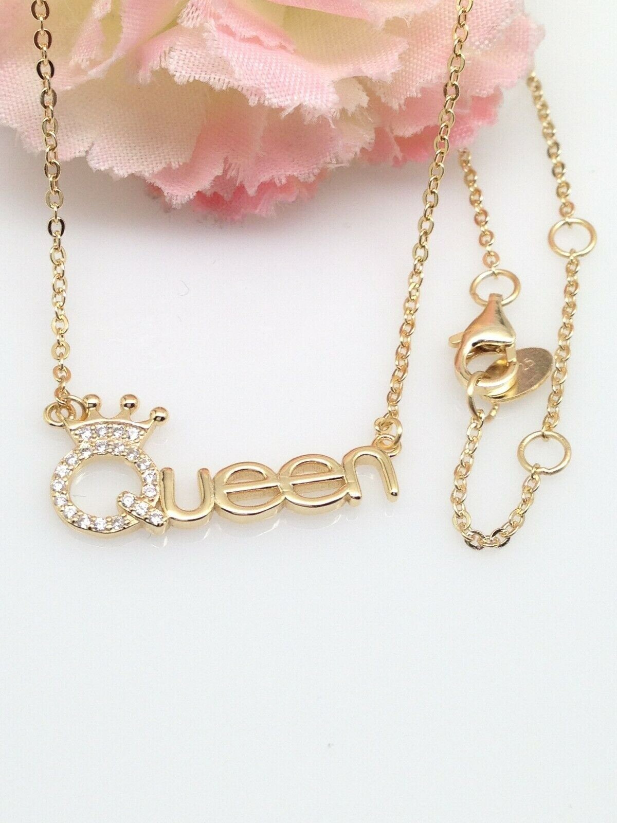 925 Sterling Silver CZ Gold Queen Script Pendant Necklace Women 24mm/0.94″ 17.5″