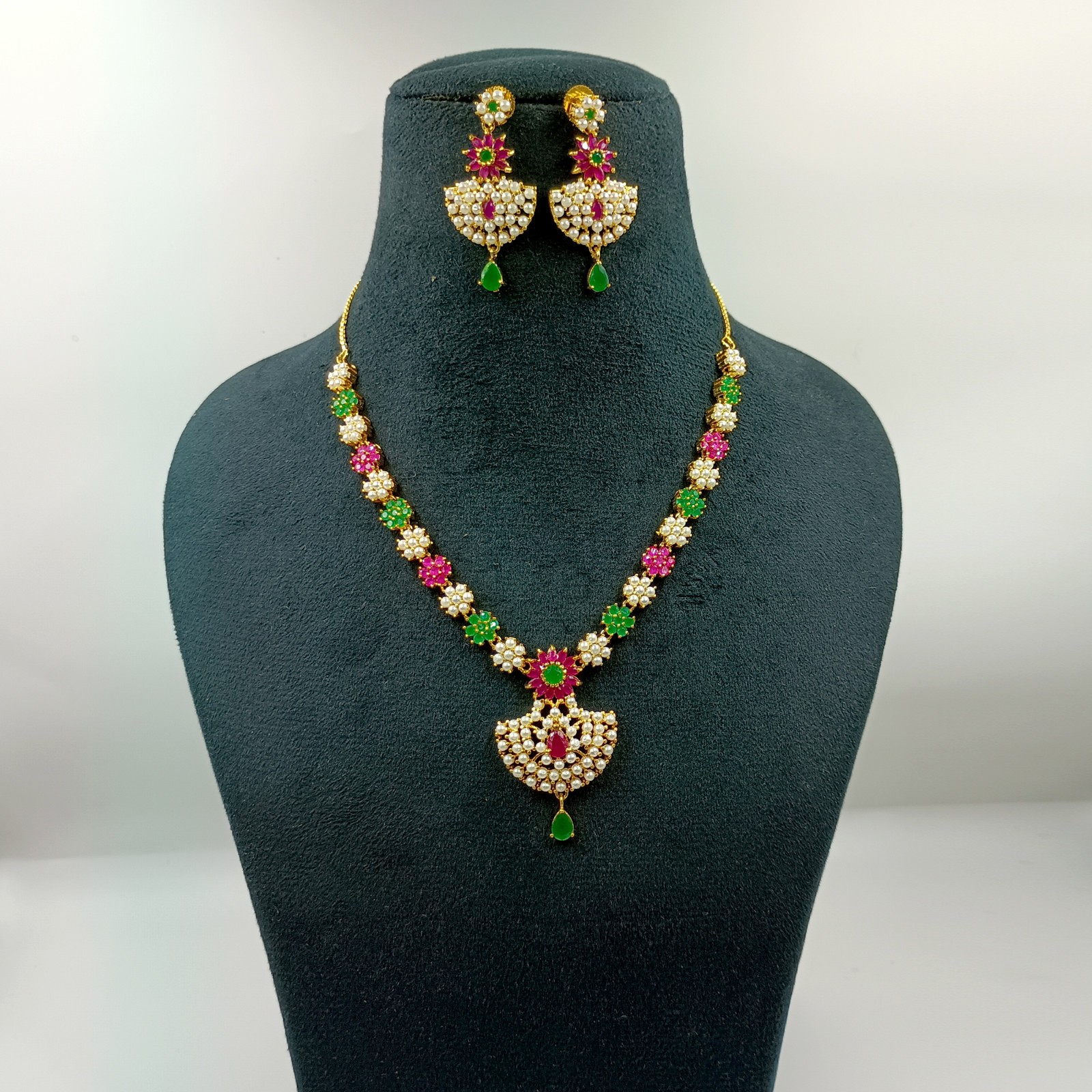 Ethnic 22K Gold Plated Kemp Ruby Emerald & Pearl Necklace Jewelry For Women