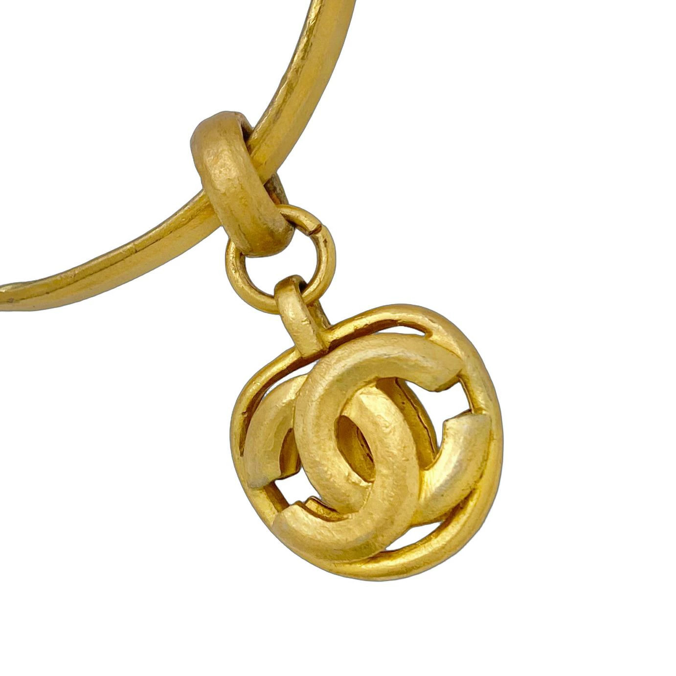CHANEL Bangle 96P Coco Mark Swing Gold Logo Bracelet Wrist Circumference 19cm