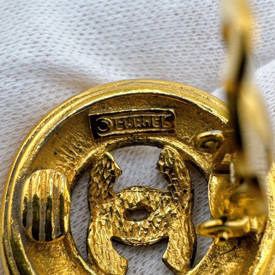 Chanel Vintage Coco Mark Single Clip-On Earring Logo Iconic Jewelry