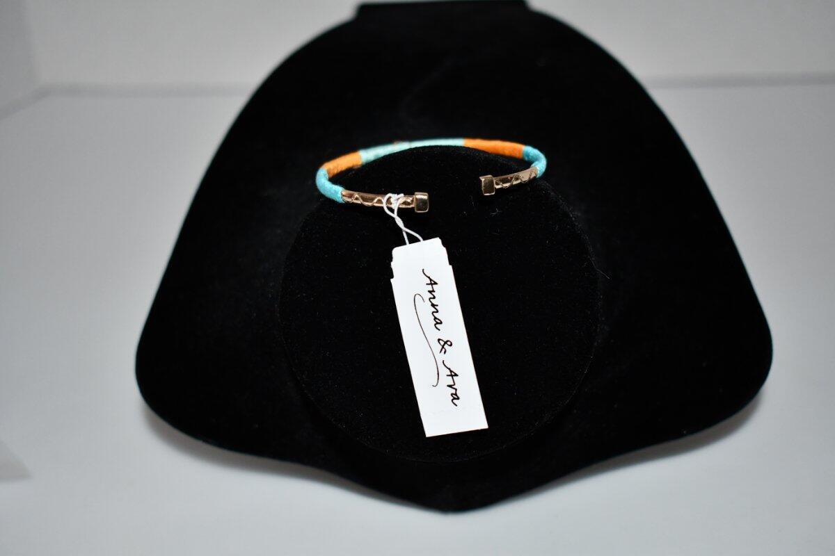 Anna & Ava Slip on Bracelet with Fleur-de-lis #d418768515 NWT