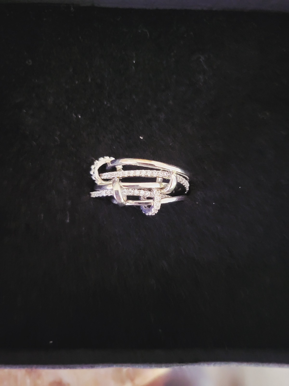 Double Band Cubic Interlocking Ling For Woman & Girl Sz 6.5