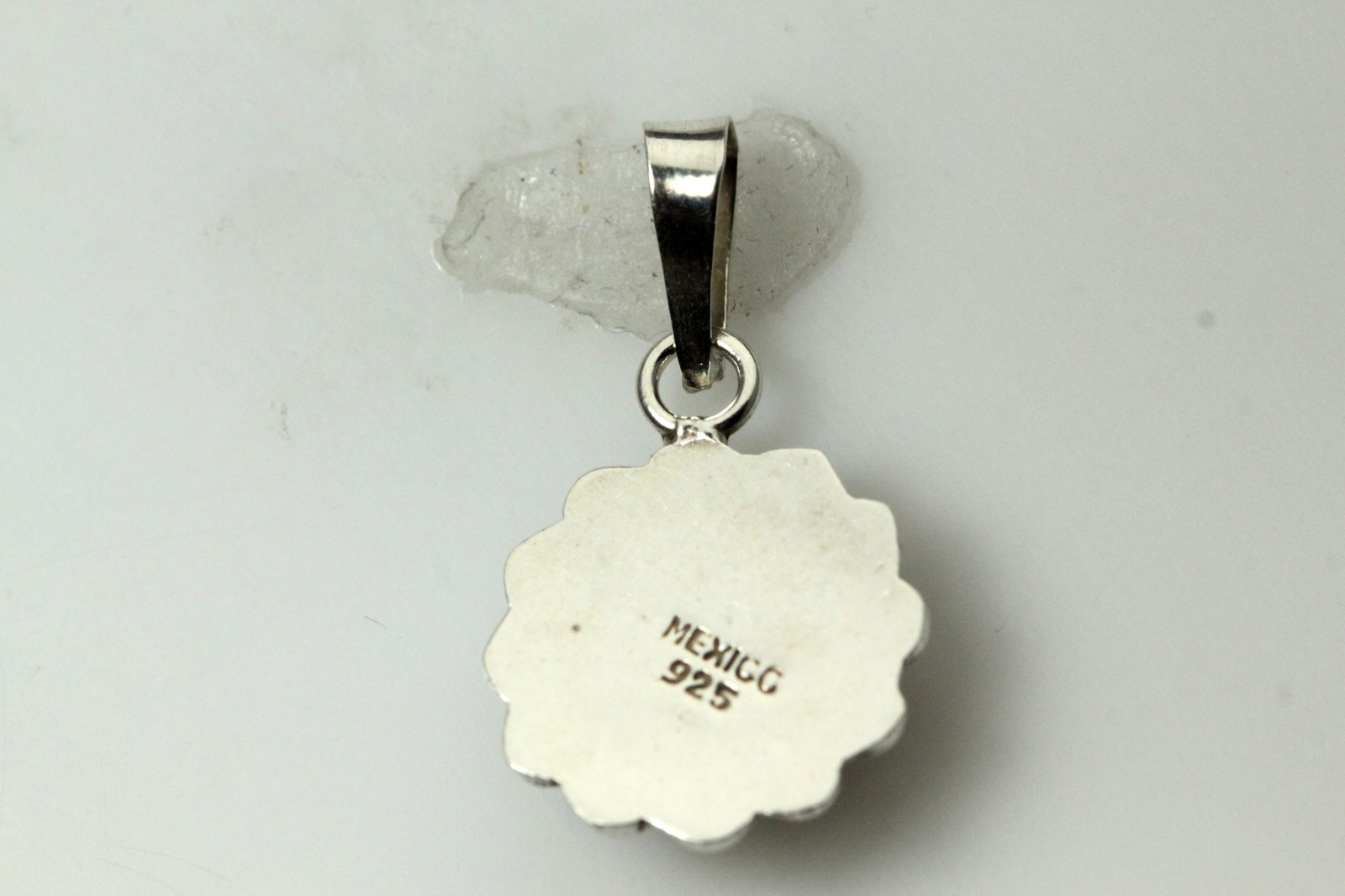 925 Sterling Silver Oval Black Stone Pendant 1.7 Grams (PEN6453)