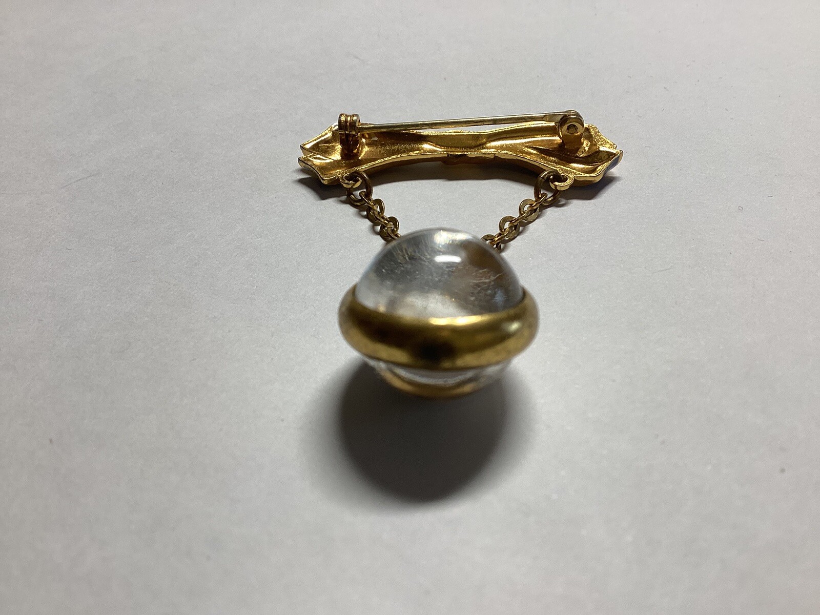 Red White Blue Gold Tone Bow Pin With Dangling Orb Bubble Photo Vtg. Free Ship