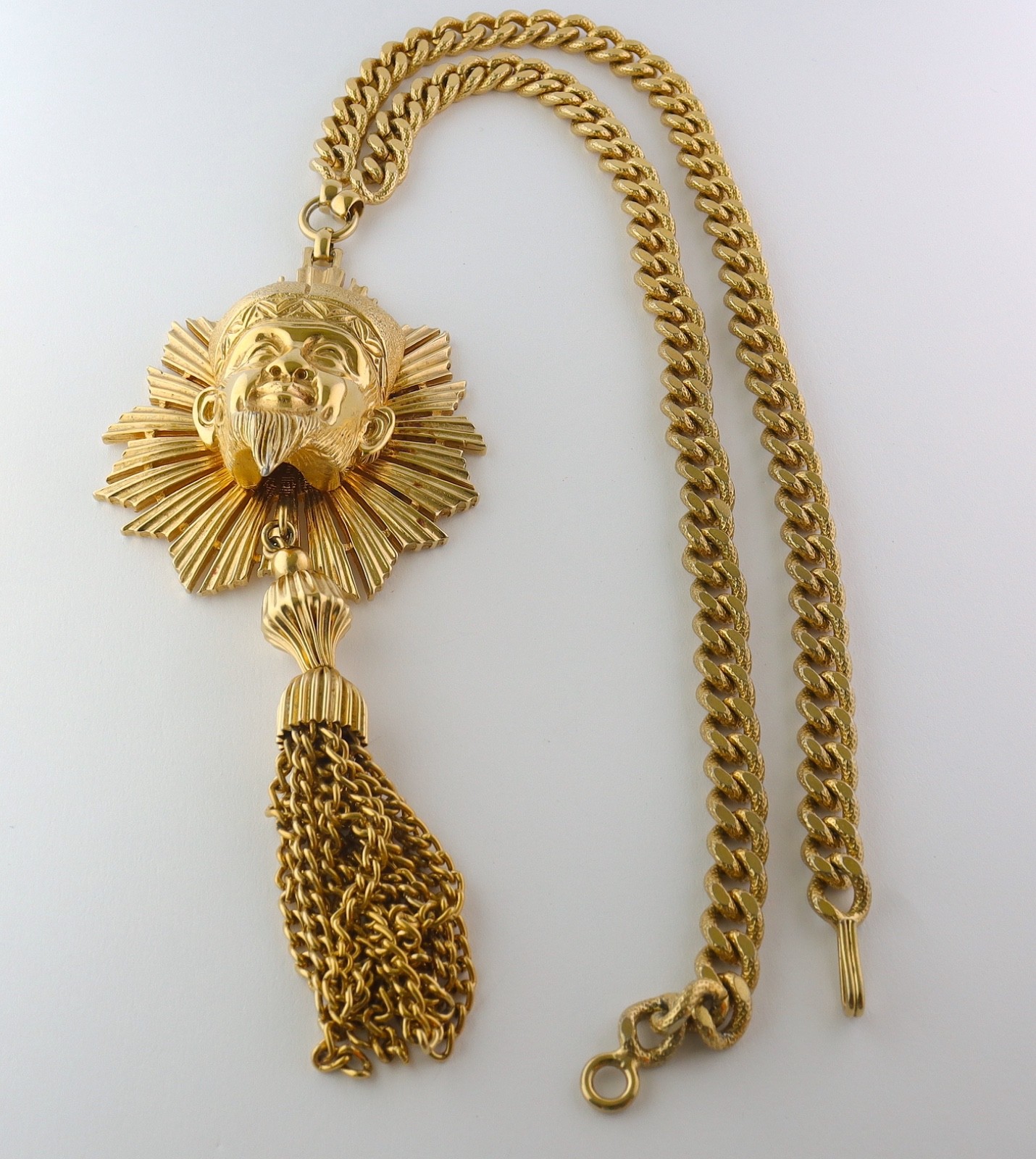Vintage Nettie Rosenstein Gold-tone Head Pendant Curb Chain Necklace – NEW