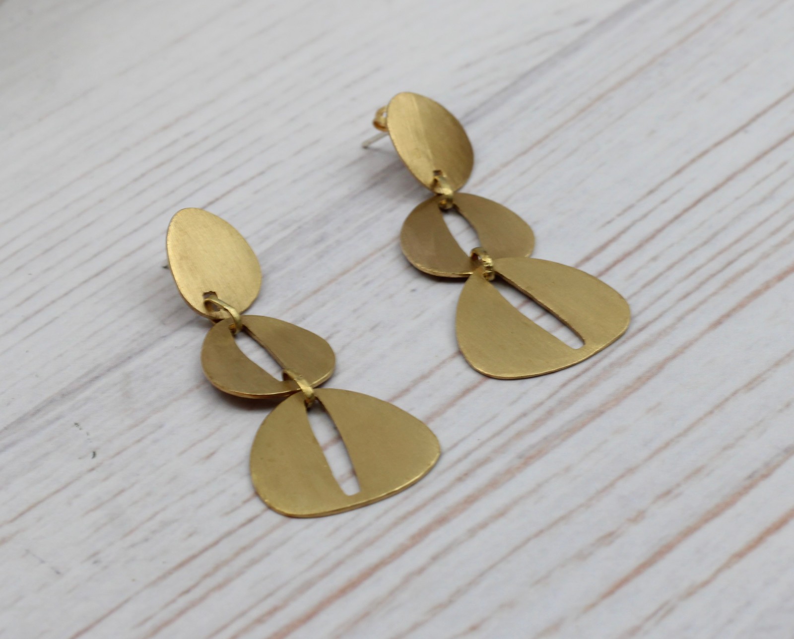 Scalloped Statement Earrings | Aureus + Argent | Banana Republic Overstock $55