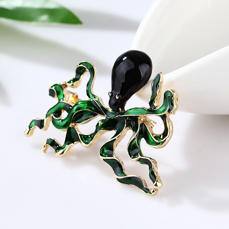 Fun Octopus Alloy Brooch Enamel Octopus Costume Accessories Children Gift Pin