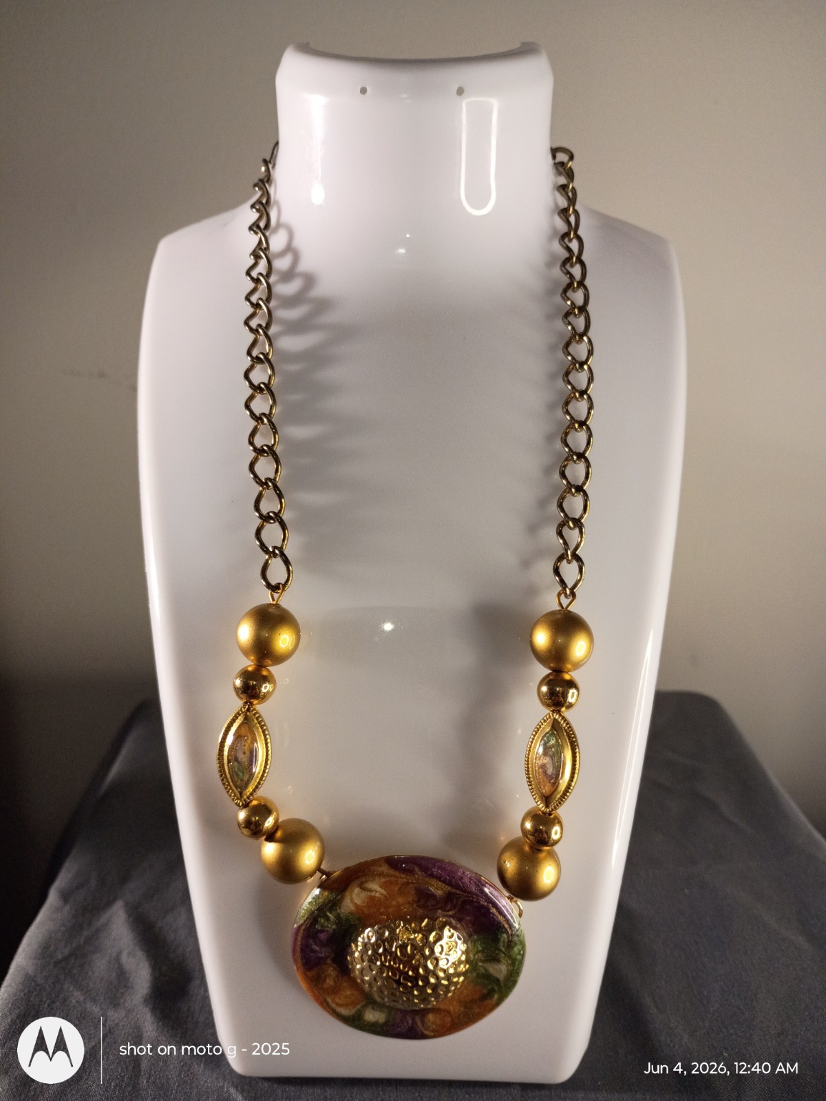 Gold Tone Multicolor Round Charm Pendant Beaded Statement Necklace 19-24in