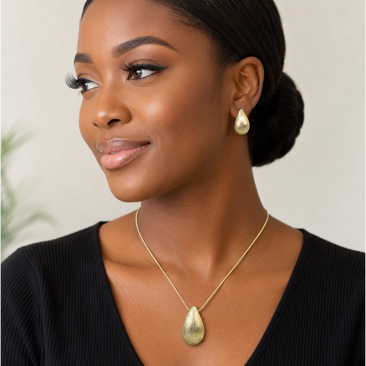 Teardrop Pendant Necklace and Matching Earrings Set for Women